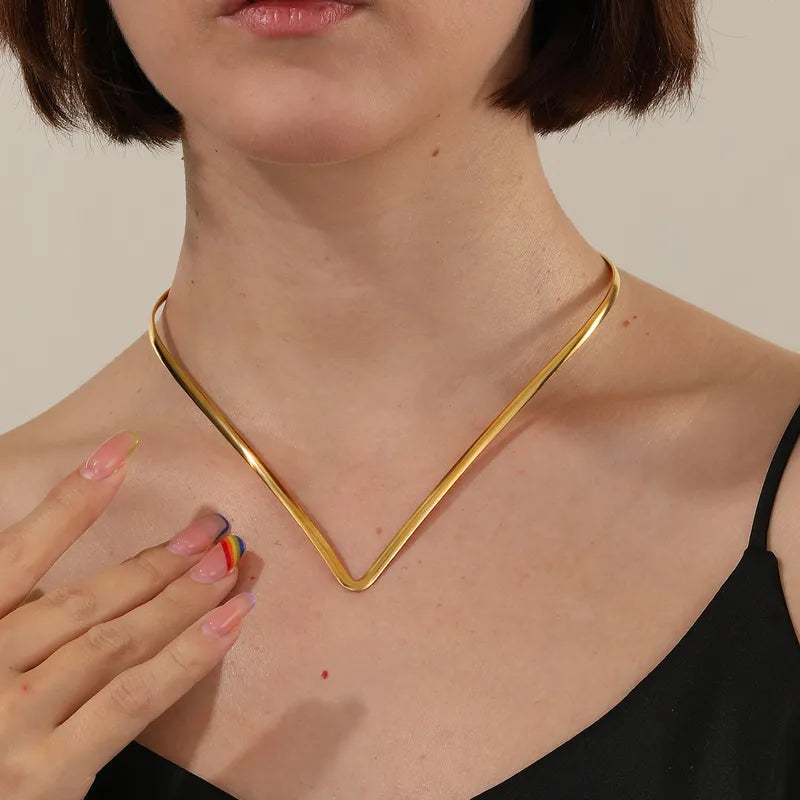 Collar Rigido "París"