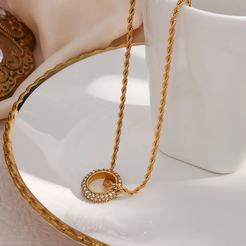 Collar "Carmín"