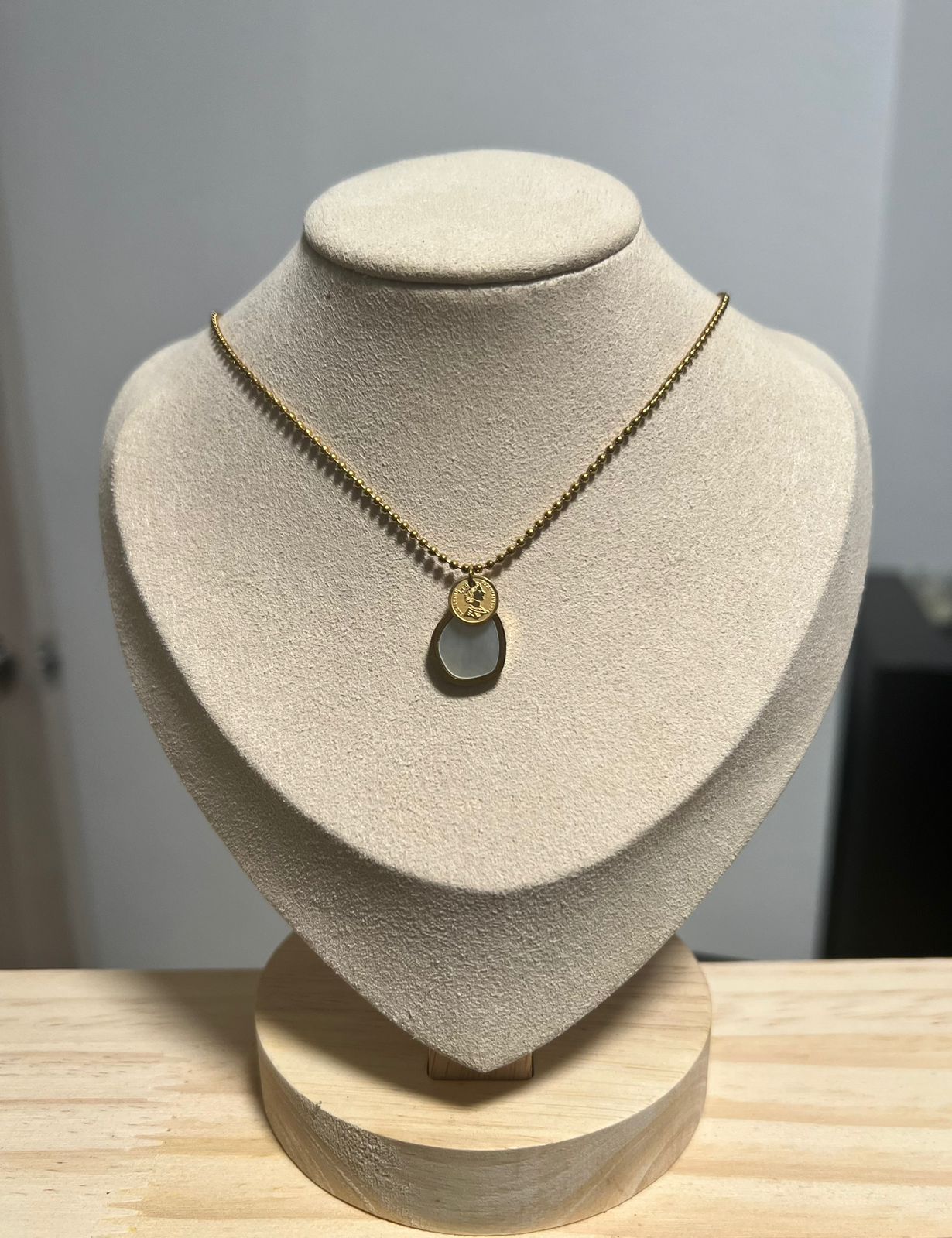 Collar "Reina"