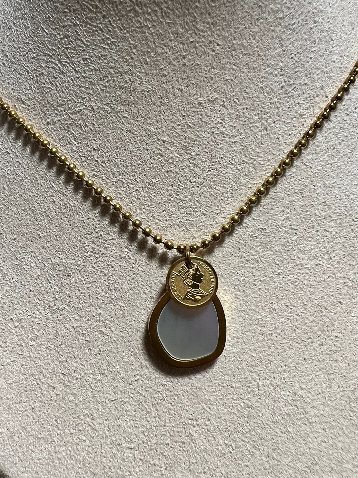 Collar "Reina"